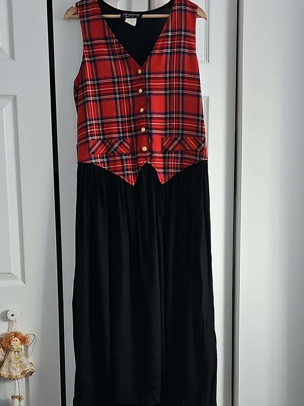 M. Tha Jazzy Juniors 13/14 Black Red Plaid Maxi Dress V-Neck Sleeveless Button
